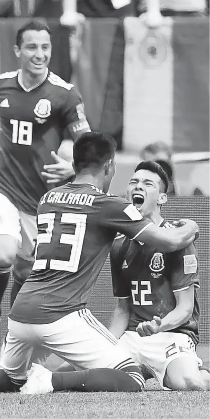  ?? Foto: Efe ?? Hirving Lozano, celebrando el gol con sus compañeros.