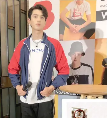  ??  ?? YOUNG AND COOL Meteor Garden star Dylan Wang is Bench's newest endorser