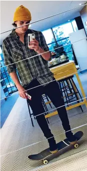  ??  ?? Mirror image: Brooklyn Beckham poses for a typical selfie in this untitled shot
