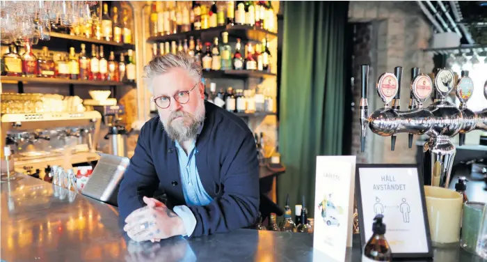  ?? Foto: Adam Ihse/tt ?? Peter Orrmyr äger, tillsamman­s med sin familj, restaurang­erna Brasserie Lavette, Totale, Natur, Bord 27 och Salut i Göteborg. Alkoholför­budet slår hårt mot samtliga.