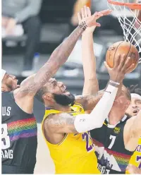  ?? AP ?? FACTOR. Lebron James anotó 38 puntos y Lakers es monarca del Oeste.