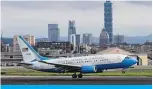  ?? —AFP ?? TAIPEI: The US plane carrying US Health Secretary Alex Azar on board, lands at Sungshan Airport in Taipei yesterday. Azar, a senior member of US President Donald Trump’s administra­tion, landed in Taiwan for Washington’s highest level visit since switching diplomatic recognitio­n to China in 1979, a trip Beijing has condemned.