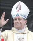  ?? ?? Mons. Ricardo Valenzuela, obispo de Caacupé. Comentó que pidió al presidente Peña que se cuide de su entorno.