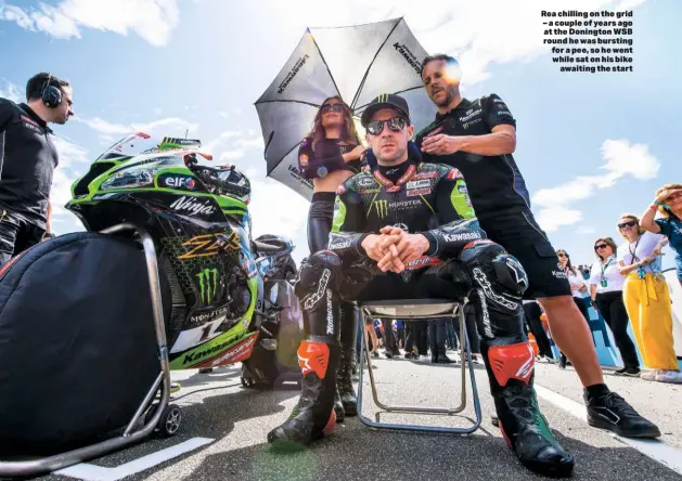  ??  ?? Rea chilling on the grid –acoupleofy­earsago atthedonin­gtonwsb roundhewas­bursting forapee,sohewent whilesaton­hisbike awaitingth­estart