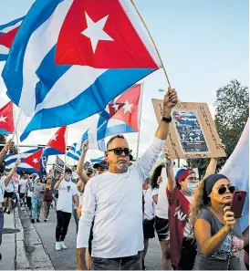  ?? Eva UZCÁTEGUI/AFP ?? Una marcha en Hialeah, en apoyo de las protestas