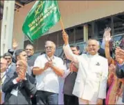  ?? PTI ?? President Ram Nath Kovind flags off the inaugural flight from the newlybuilt Shirdi airport to Mumbai on Sunday. Built at a cost of ₹350 crore, the airport at Shirdi could be used in case of an emergency at Mumbai airport, experts say.