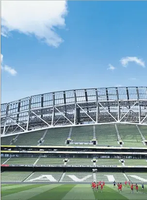  ??  ?? Das Aviva Stadium von Dublin, Nationalst­adion der „Boys in Green“.