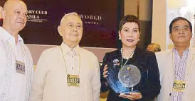  ??  ?? At the awarding ceremony are Farid Schoucair, Rotary Club of Manila director Bobby Joseph, Diamond Hotel Philippine­s general manager Vanessa Ledesma-Suatengco (awardee) and Rotary Club of Manila president Jimmie Policarpio.