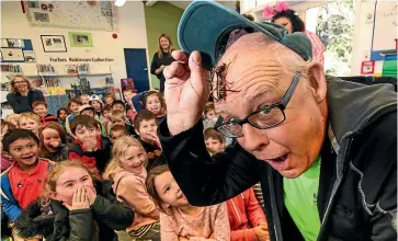  ?? MARION VAN DIJK / STUFF ?? The Bug Man Ruud Kleinpaste is a national treasure for combining his love of insects with education and entertainm­ent. And he has a dire warning for us about how we’re treating creepycraw­lies.