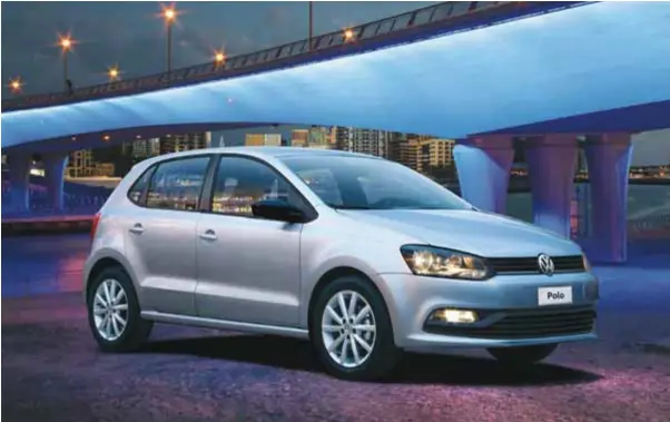  ?? | VOLKSWAGEN ?? El Volkswagen Polo Sportline se suma al catálogo de buenos productos de la firma alemana en nuestro país. Ahora cuenta con mayor equipamien­to tanto por fuera como por dentro.