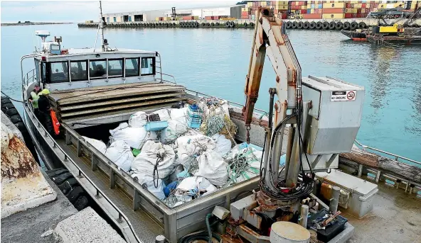  ?? KAVINDA HERATH/STUFF ?? The Foveaux Freighter brought back roughly 57 bags of rubbish that was picked up off the west coast of Stewart Island.