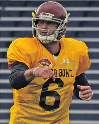  ?? JOHN KRYK ?? Rookie quarterbac­k Cody Kessler will take the controls of Cleveland’s offence against Miami.