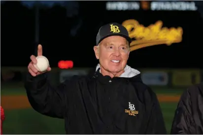  ?? PHOTOS BY HOWARD FRESHMAN ?? Long Beach State Hall of Famer Rick Bryson is introduced during a pregame ceremony at Blair Field in Long Beach on Friday.