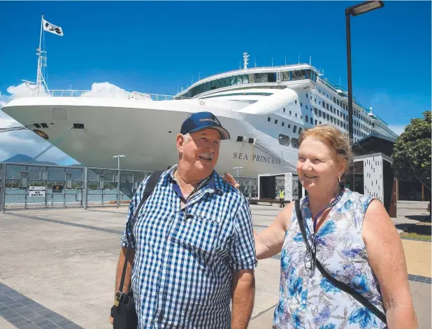  ?? Picture: JUSTIN BRIERTY ?? SIGHT-SEEING: Chris and John Marriott, of Perth, are enjoying a 17-night cruise aboard the Sea Princess, which has docked in Cairns.