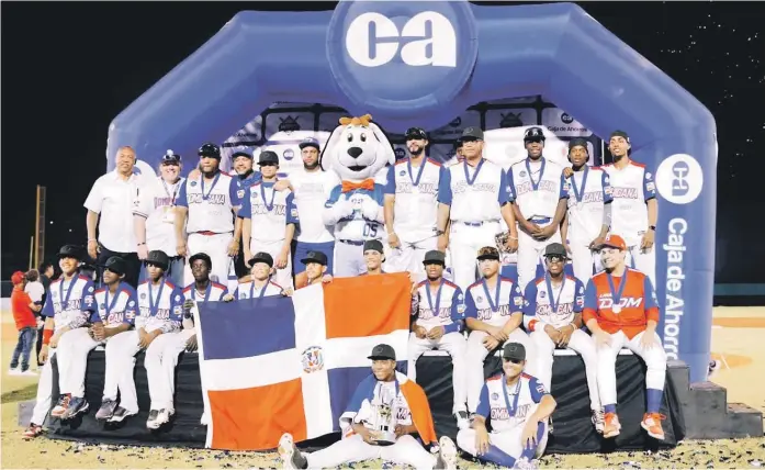  ?? ?? La selección de República Dominicana al momento de ser premiada como campeona de la primera edición de de la Serie del Caribe Kids 2024.