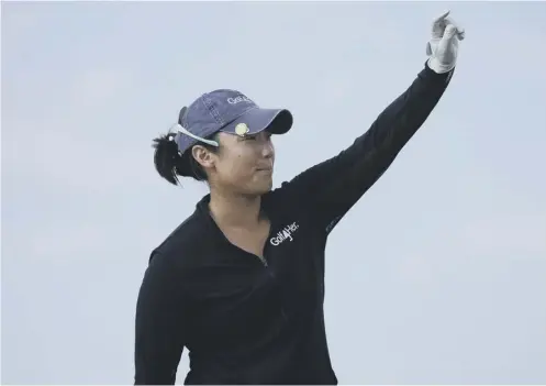 ??  ?? 0 Tiffany Joh welcomes applause on the 17th green during a terrific round on day one of the 2018 Ladies Scottish Open at Gullane.