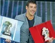  ??  ?? «Amen» primo Francesco Gabbani, «ripescato» ieri ha vinto la sezione Nuove Proposte con il brano «Amen»