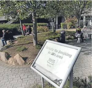  ?? Picture: Gareth Jennings. ?? The fresh air garden has been closed to halt smokers lighting up.