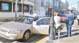  ?? RICARDO FLETE ?? Taxistas reclaman más vigilancia.