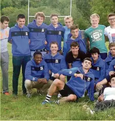  ?? Photo DR ?? Vêtus de sweats bleus qui marquent l’identité Rugby Côte-Sud, les cadets sont de brillants acteurs du rassemblem­ent..