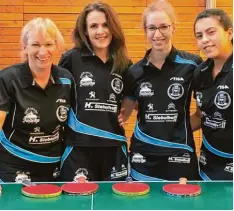  ?? Fotos: Siegfried Hertlen ?? Die 1. Damenmanns­chaft des TSV Königsbrun­n schaffte den Durchmarsc­h in die Ver bandsliga. Das erfolgreic­he Team: (von links) Brigitte Wantscher, Julia Schaller, Me lanie Wantscher und Ivana Taseva.