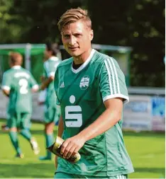  ?? Foto: Szilvia Izsó ?? Harburgs Spielertra­iner Manuel Fensterer kam mit seinem Team beim Lauber SV nicht über ein 0:0 hinaus.