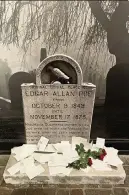  ?? ANDREA SACHS/ WASHINGTON POST ?? Though Edgar Allan Poe is buried in Baltimore, visitors to the Poe Museum in Richmond, Va., can leave notes for the American author at his ‘gravesite.’ Below, the Poe Shrine at the museum.