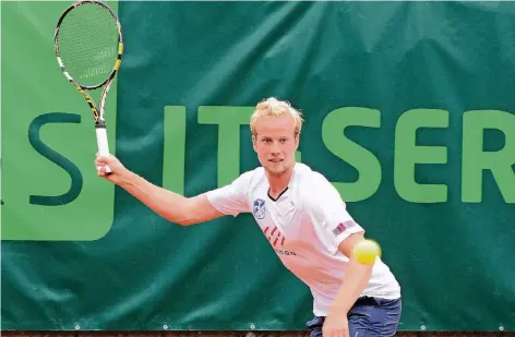  ?? NGZ-FOTO: -WOI ?? Botic Van De Zandschulp kann bei einem heutigen Sieg gleich in seiner ersten Saison für den TC Blau-Weiss erleben, wie in Neuss Titel gefeiert werden.