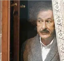  ?? Dusan Martincek/Divulgação ?? Geoffrey Rush vive o cientista Albert Einstein em ‘Genius’