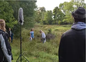  ??  ?? VASSBO. Filmen har spelats in under september månad i skogen i Vassbo utanför Uddevalla.