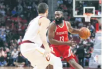  ??  ?? James Harden U utakmici večeri Huston je pobijedio Cleveland, a “bradonja” je postigao 35 koševa, imao 13 asistencij­a i 11 skokova