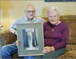  ?? STACI VANDAGRIFF/RIVER VALLEY & OZARK EDITION ?? Bob and Helen Brooks of Conway will celebrate their 70th wedding anniversar­y Tuesday. They were married Dec. 11, 1948, in Frankfurt, Germany.