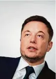  ?? Foto:Brendan Smialowski, afp ?? Tesla Chef Musk spürt den Druck, der auf ihm lastet.