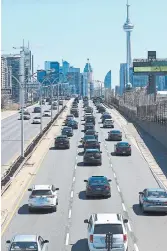  ?? R.J. JOHNSTON TORONTO STAR FILE PHOTO ?? The latest phase of the rehabilita­tion of the Gardiner Expressway will reduce the busy commuting route to two lanes in each direction between Strachan and Dufferin until 2027.