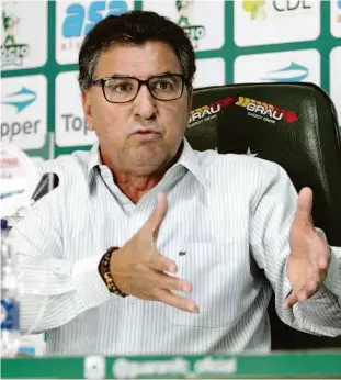  ?? Luciano Claudino - 27.ago.19/código19/agência O Globo ?? Estevam Soares é apresentad­o como o responsáve­l pelo departamen­to de futebol do Guarani; clube se reestrutur­a para evitar queda