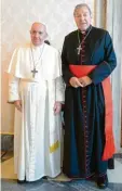 ?? Foto: dpa ?? Schaffen sie es, die Korruption im Vati‰ kan zu beenden? Papst Franziskus und Kardinal George Pell.