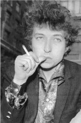  ?? Foto: AP/NTB ?? Bob Dylan under et besøk i London i april 1965.