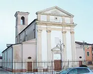  ??  ?? Beccacivet­ta La chiesa di Santa Maria Annunziata dove ieri mattina è stato arrestato un pensionato