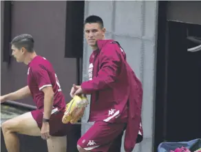  ?? JOHN DURÁN ?? David Guzmán, mediocampi­sta de Saprissa, dijo estar totalmente recuperado de su lesión, y desea más tiempo en cancha.