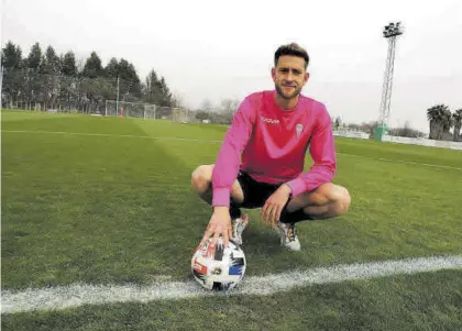  ?? FRANCISCO GONZÁLEZ ?? ▶▶Nahuel Arroyo, en la Ciudad Deportiva del Córdoba.