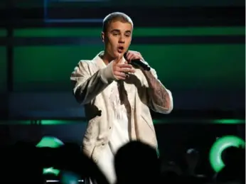  ?? REUTERS FILE PHOTO ?? Justin Bieber won prizes including Best Song at the MTV Europe Music Awards, but wasn’t at the ceremony.