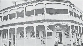  ?? Picture: FILE ?? The Garrick Hotel in 1970.