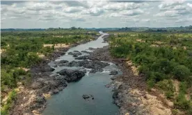  ??  ?? Parts of the Xingu river are already all but unnavigabl­e. Photograph: Fábio Erdos/The Guardian