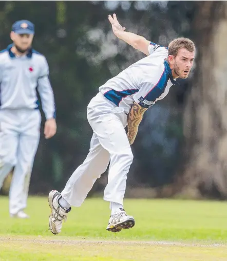  ?? Picture: JERAD WILLIAMS ?? Mudgeeraba Nerang's Matt Phillips sends one down in the weekend match against Queens.