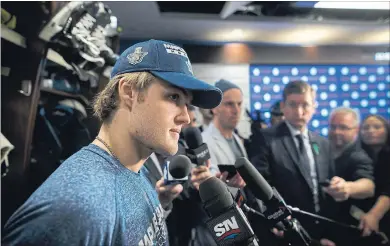  ?? COLE BURSTON THE CANADIAN PRESS ?? William Nylander and the Leafs are working on a long-term deal to keep him in Toronto.