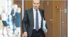  ?? FOTO: DPA ?? EU-Haushaltsk­ommissar Günther Oettinger will vermeiden, dass der EUFinanzra­hmen wieder erst in letzter Minute steht.