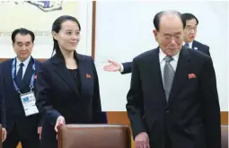  ??  ?? WARMING UP – Kim Yo Jong (center), sister of North Korean leader Kim Jong Un, and North Korea’s ceremonial head of state Kim Yong Nam (right) arrive before a meeting with South Korea President Moon Jae-in at the presidenti­al Blue House in Seoul,...