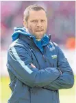  ?? FOTO: DPA ?? Für Trainer Pal Dardai vom Zweiten Hertha BSC ist die Partie beim BVB kein Spitzenspi­el.