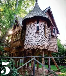  ??  ?? FLYINGVISI­T: Take a quidditch lesson at Alnwick, above. Left: Blackberry Wood treehouse 5