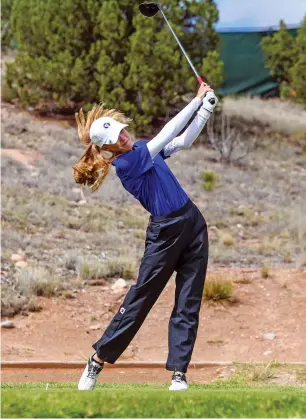  ?? PHOTOS BY GABRIELA CAMPOS/THE NEW MEXICAN ?? Ashley Gilliam of Tennessee follows through on a drive on the second hole at Thursday’s U.S. Golf Associatio­n Women’s State Team Championsh­ips at The Club at Las Campanas. Gilliam’s final round of even-par 72 helped Tennessee win the team championsh­ip...